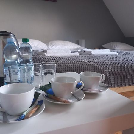 Dobry Klimat Hotel Uniejow Kültér fotó