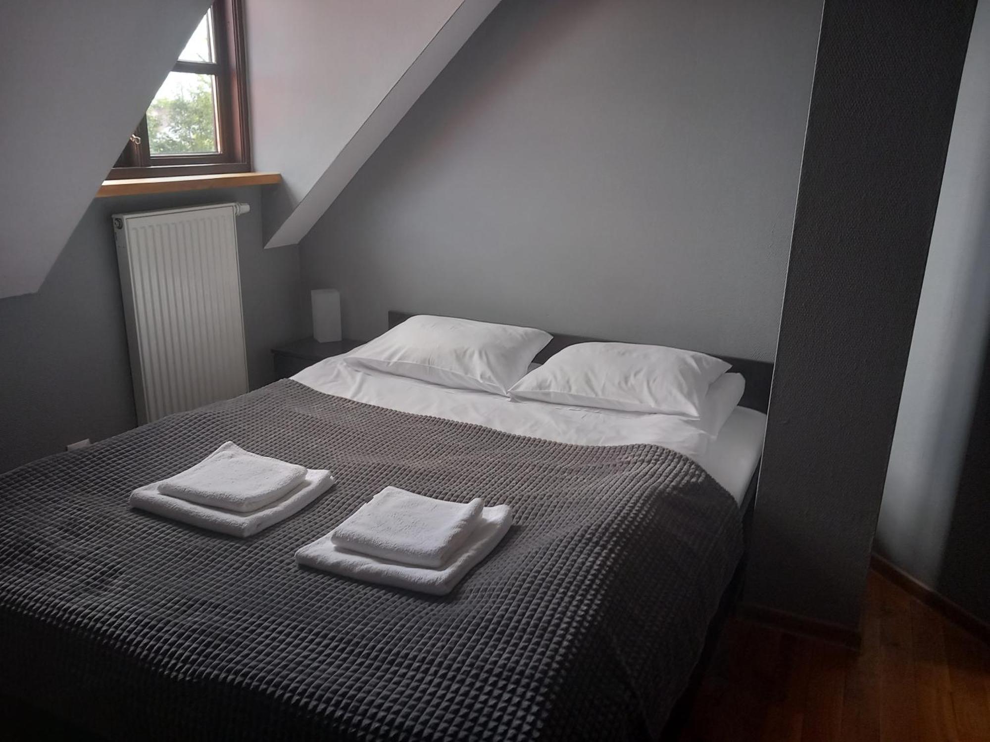 Dobry Klimat Hotel Uniejow Kültér fotó