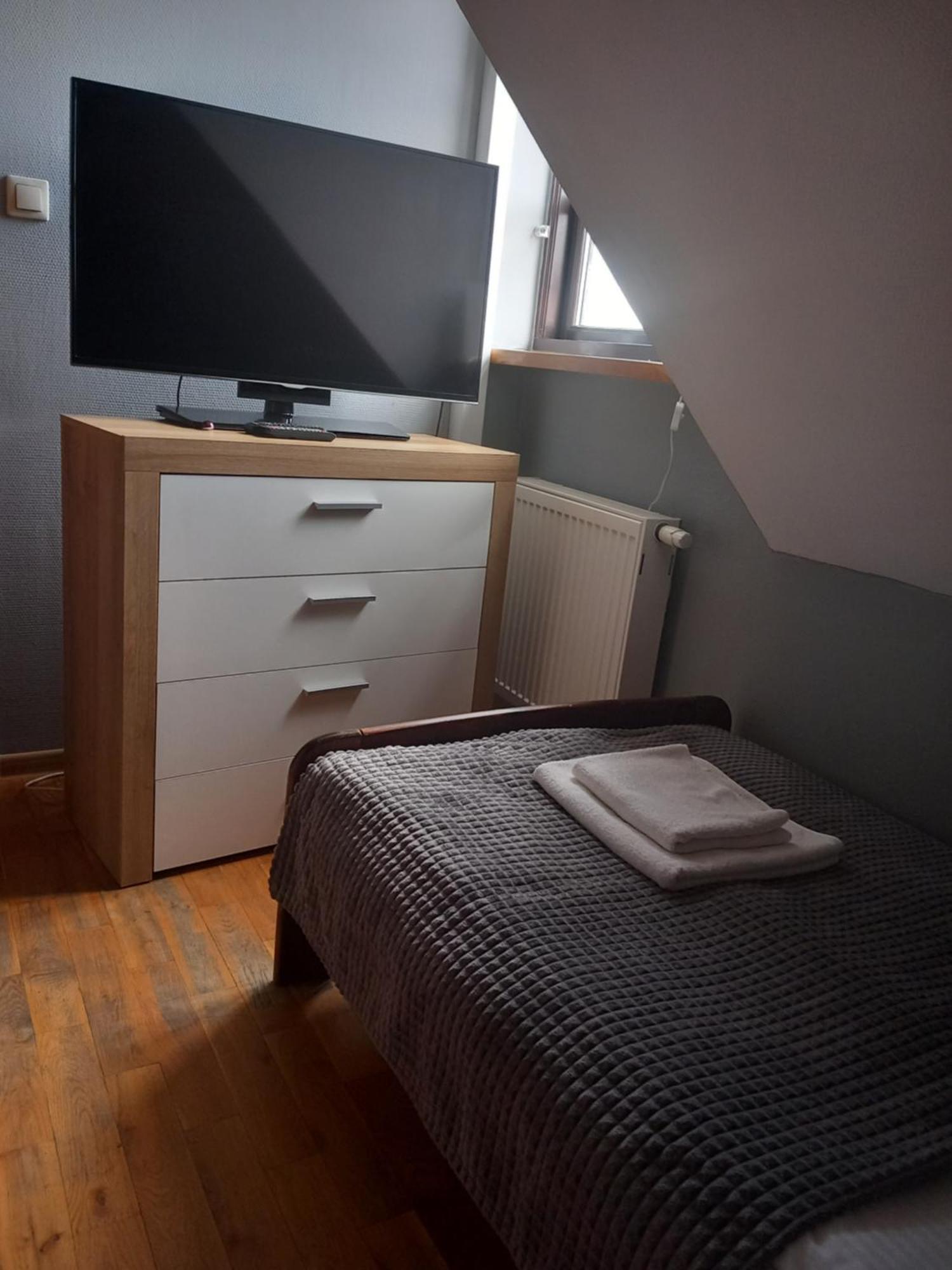 Dobry Klimat Hotel Uniejow Kültér fotó